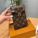 LV キーホルダー ケース付き - 画像 (6)