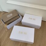 DIOR Vic gift ショルダーバック ノベルティ ケース付き - 画像 (9)