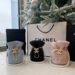 CHANEL vic mini化粧ポーチ ノベルティ ケース付き 13*10cm - 画像 (4)