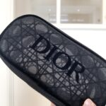 DIOR メッシュ化粧ポーチ ノベルティ ケース付き 16*8*8cm - 画像 (2)