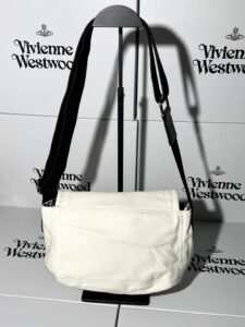 Vivienne Westwood デニム ショルダーバック ケース付き - 画像 (23)