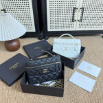 CHANEL ショルダーバック バニティー ノベルティ ケース付き 20*12*5cm - 画像 (3)