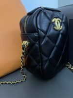 CHANEL 21k カメラバッグ ノベルティ ケース付き 18*4*6cm - 画像 (5)