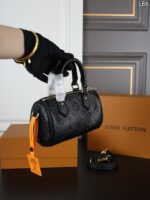 LV NANO SPEEDY ハンドバッグ ショルダーあり ケース付き 16*10cm - 画像 (5)