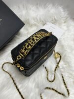 CHANEL ショルダーバック バニティー ノベルティ ケース付き 18*9*11cm - 画像 (4)
