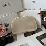 DIOR 化粧ポーチ 刺繡タイプ ノベルティ ケース付き 20*6*15cm - 画像 (4)