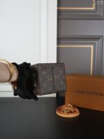 LV Milk 携帯ポーチ ケース付き 12*22.5cm - 画像 (10)