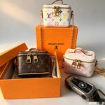 LV Mini Vanity キーホルダー ケース付き - 画像 (3)