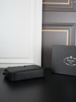 PRADA カメラショルダーバッグ ケース付き 24*16.5cm - 画像 (5)