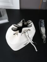 PRADA 水筒バック ケース付き 21*24cm - 画像 (5)
