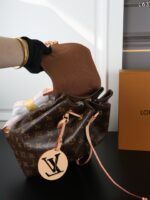 LV Montsouris リュック ケース付き 23*26cm - 画像 (4)