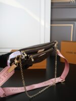 LV Multi Pochette Accessoires ショルダーバック ケース付き 23*13cm - 画像 (11)