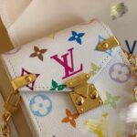 LV キーホルダー ケース付き - 画像 (4)