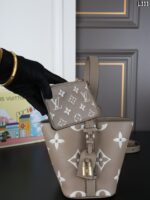 LV All In BB ショルダーバック 小銭入れ ケース付き 17*18cm - 画像 (9)