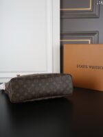 LV Line-Up 肩掛けバッグ ケース付き 34*30cm - 画像 (8)