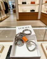 Loewe キーホルダー - 画像 (2)