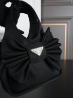 PRADA Re-Nylon ハンドバッグ ショルダーバッグ ケース付き - 画像 (6)