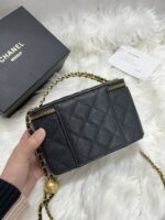 CHANEL ショルダーバック バニティー ノベルティ ケース付き 18*9*11cm - 画像 (5)
