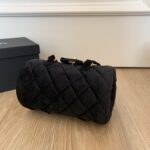 CHANEL Vic ショルダーバック ノベルティ ケース付き 17*10cm - 画像 (7)
