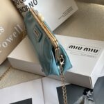 miumiu ショルダーバック ノベルティ ケース付き 21*10cm - 画像 (10)