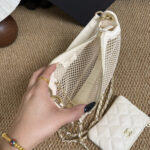 CHANEL ショルダーバック&小銭入れ 2点セット メッシュ ノベルティ 15*22*6cm - 画像 (4)