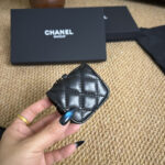 CHANEL イヤホンケース＆小銭いれ セットポーチ ノベルティ Vic商品 ケース付き - 画像 (12)