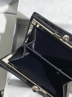 Vivienne Westwood 二つ折り財布 がま口 ケース付き - 画像 (8)