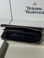 Vivienne Westwood 長財布 ケース付き - 画像 (5)