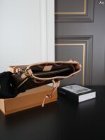 LV Nano Frivole デニム 肩掛けバック ケース付き 26*13cm - 画像 (4)