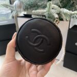 CHANEL vic mini化粧ポーチ ノベルティ ケース付き 13*10cm - 画像 (9)