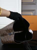 LV NÉONOÉ ショルダーバック 水筒バック ケース付き 26*25cm - 画像 (12)