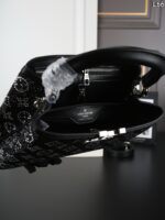 LV Capucines EAST WEST ショルダーバック ケース付き 28*18cm 22*13cm - 画像 (9)