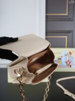 LV POCHETTE MÉTIS EAST WEST 刺繡 ショルダーバック ケース付き 24*18cm 20.5*13cm - 画像 (8)