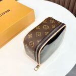 LV 化粧ポーチ 16.5*7.5*14cm - 画像 (8)