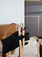 LV SIDE TRUNKMonogram キャンバス デニム ショルダーバッグ ケース付き 23*15cm - 画像 (8)