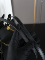PRADA Re-Nylon トートバッグ ケース付き 23*28cm - 画像 (10)