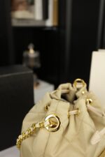 PRADA 水筒バック ケース付き 24*21cm - 画像 (8)