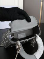 DIOR Lady Dior ハンドバッグ ショルダーバッグ ケース付き 17*15cm - 画像 (5)
