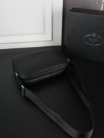 PRADA ショルダーバック ケース付き 24.5*17cm - 画像 (11)