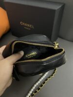 CHANEL 21k カメラバッグ ノベルティ ケース付き 18*4*6cm - 画像 (8)