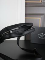 PRADA カメラショルダーバッグ ケース付き 24*16.5cm - 画像 (6)