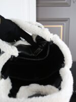 PRADA Tote ハンドバッグ ショルダーバッグ ケース付き 18*16cm - 画像 (8)