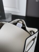 PRADA 水筒バック ケース付き 21*24cm - 画像 (7)