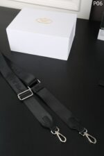 PRADA Saffiano ショルダーバッグ ポーチ付き ケース付き 21.5*14cm - 画像 (10)
