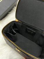 CHANEL ショルダーバック バニティー ノベルティ ケース付き 18*9*11cm - 画像 (8)