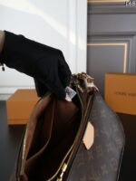 LV Multi Pochette Accessoires ショルダーバック ケース付き 23*13cm - 画像 (5)