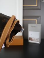 LV NOE 水筒バック ケース付き 13*16cm - 画像 (9)