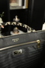 PRADA トートバッグ 36*41cm - 画像 (4)