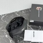 Prada 化粧ポーチ ケース付き 218 17*5*11cm 12*8*3.5cm - 画像 (6)
