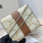 CELINE 三つ折り財布 チェーン付き ケース付き10665 10.5*9cm - 画像 (4)